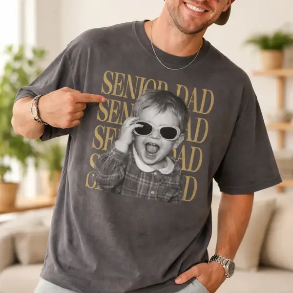 ChatGPT Image 10_02_00 10 thg 4, 2026 Vintage Photo Senior Mom & Dad Shirt – Class of 2026 Tee