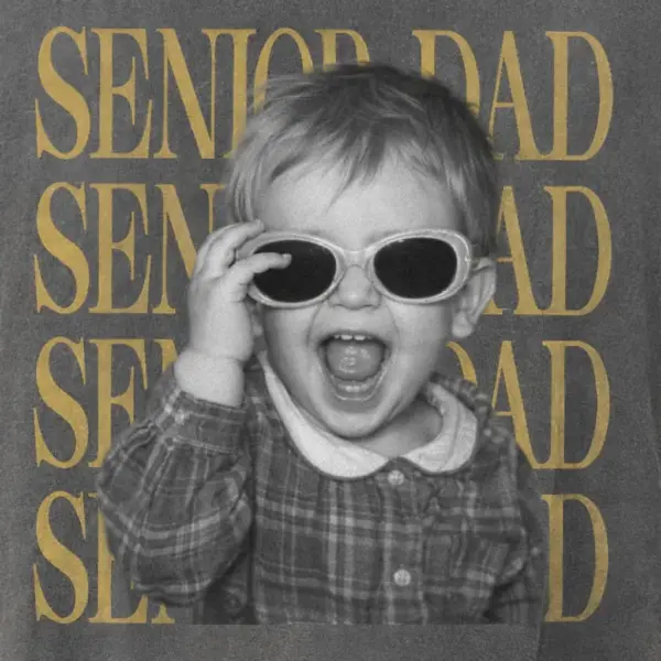 ChatGPT Image 10_02_04 10 thg 4, 2026 Vintage Photo Senior Mom & Dad Shirt – Class of 2026 Tee